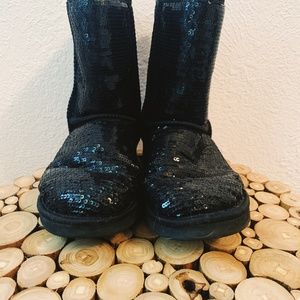 Size 8 Black Sequenced Uggs